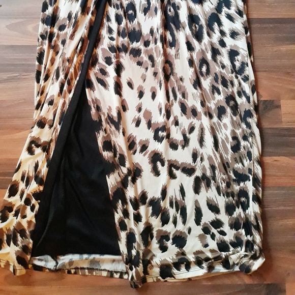 Animal print maxi dress - Picture 2 of 3